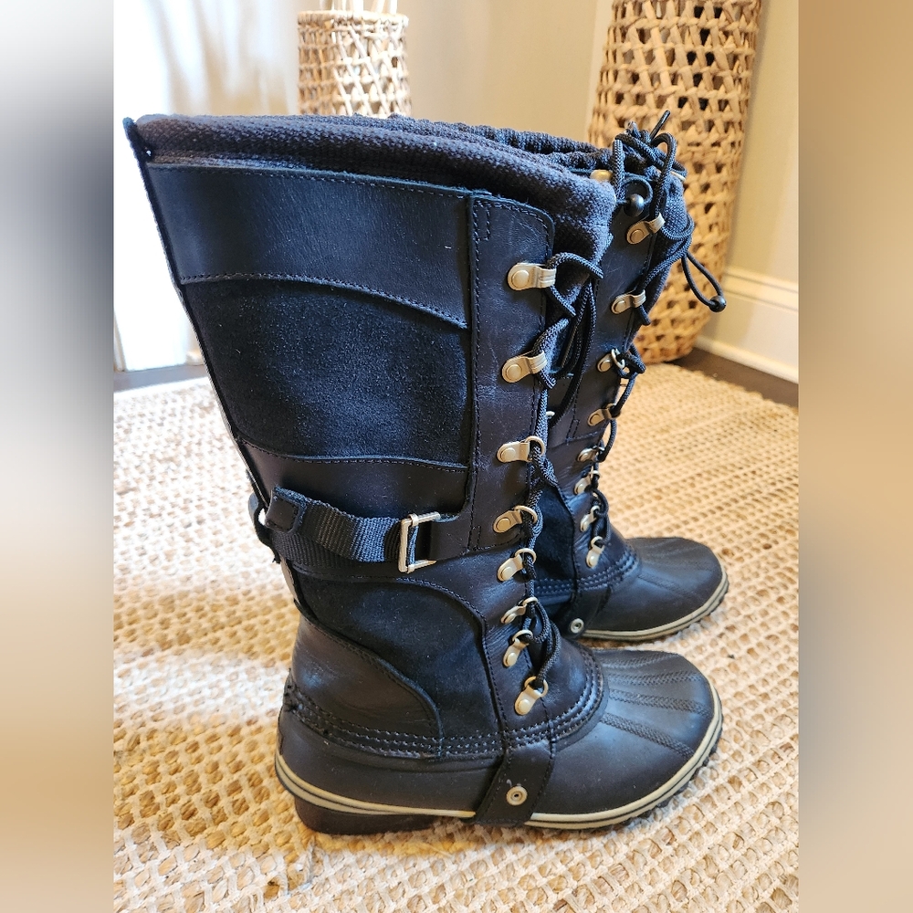 Excellent condition Conquest Carly Boot